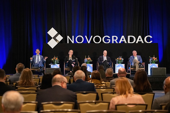 24novocon163