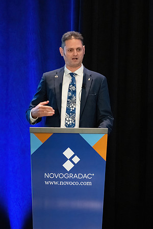24novocon105