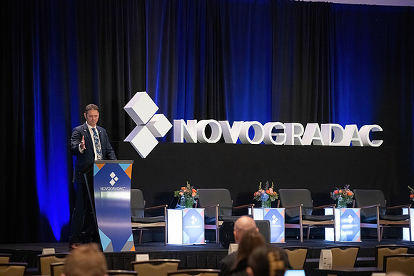 24novocon112