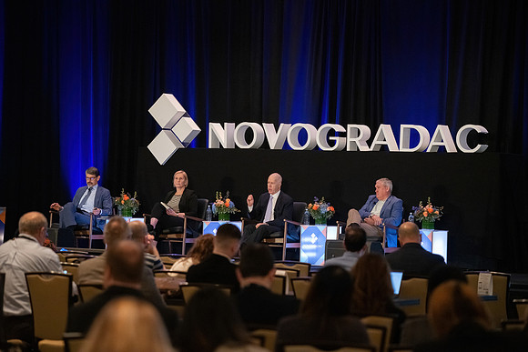 24novocon228