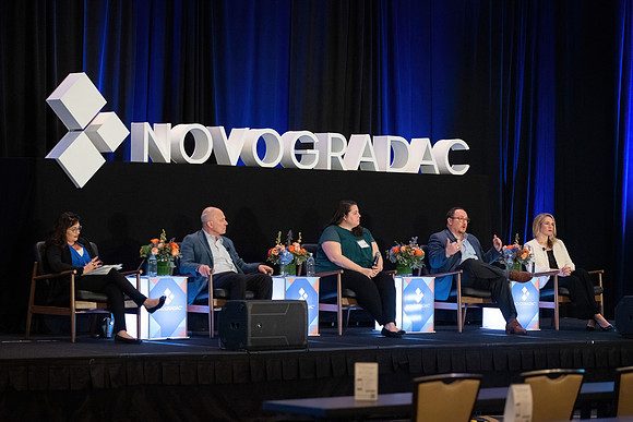 24novocon657
