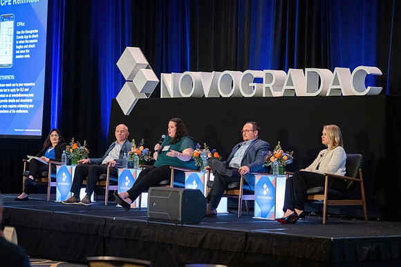 24novocon709