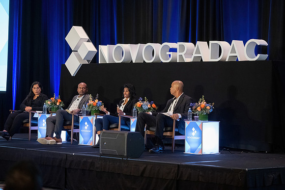 24novocon796