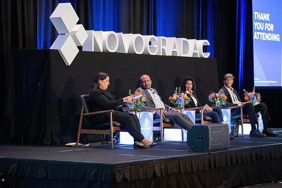 24novocon832