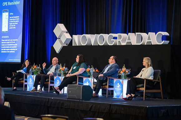 24novocon711