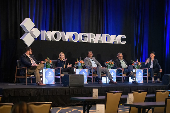24novocon574
