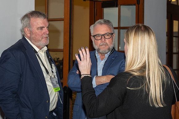 24novocon881