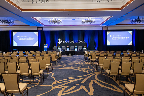 24novocon059