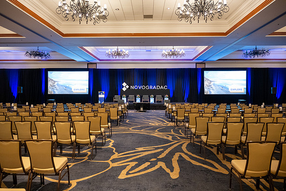 24novocon058