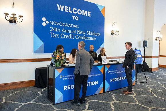 24novocon016