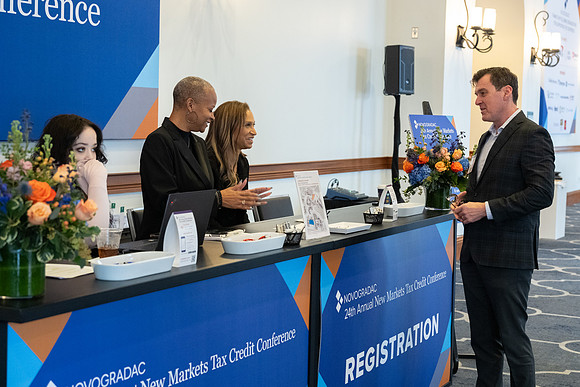 24novocon015