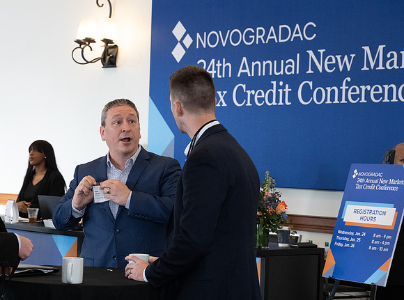 24novocon036