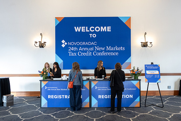 24novocon040
