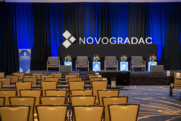 24novocon062