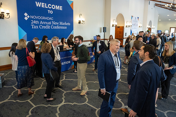 24novocon098
